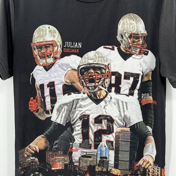 NFLPA Youth T-Shirt - Brady, Gronkowski, and Edelman - Large - Picture 2 of 4